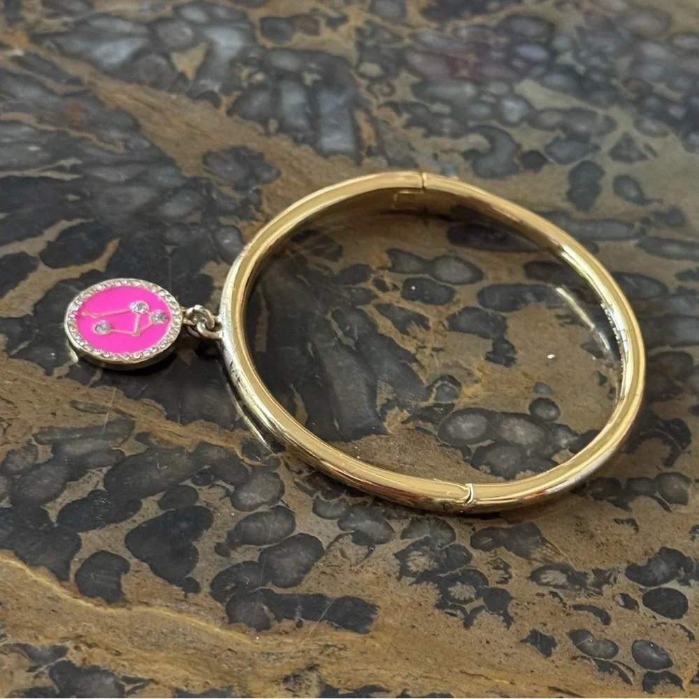 Kate Spade, Libra “SHE SCALES GREAT HEIGHTS" - Picture 6 of 8